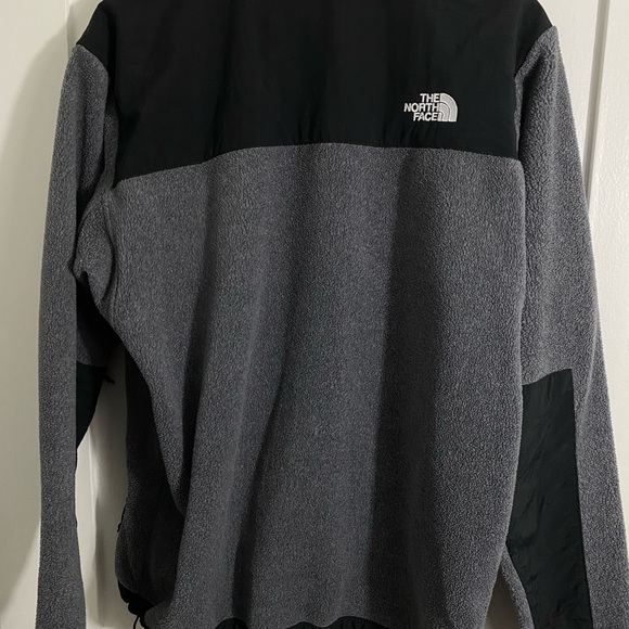 SOLD! The North Face Men's Denali 2 Jacket Size Medium - Picture 4 of 11